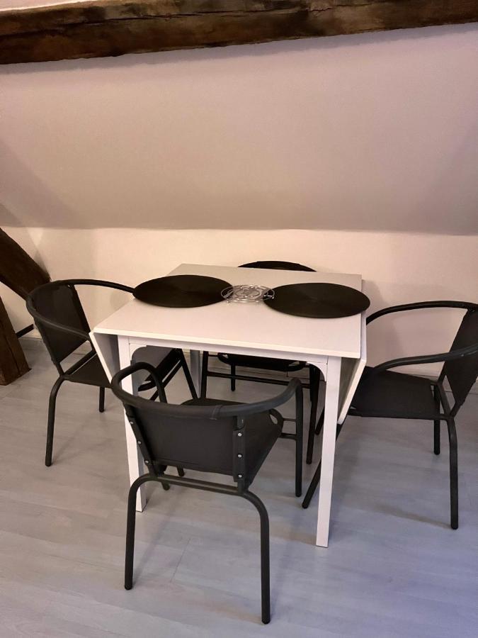 Chablis: Grand Studio En Plein Centre Ville Ngoại thất bức ảnh